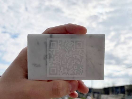 Qr Inciso Nel Carrara - QRTOMB